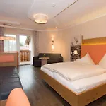 Hotel Laerchenhof 4*