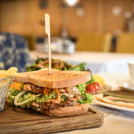 Otel Laerchenhof Lermoos