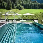 فندق Laerchenhof 4*