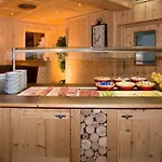 Laerchenhof فندق 4*