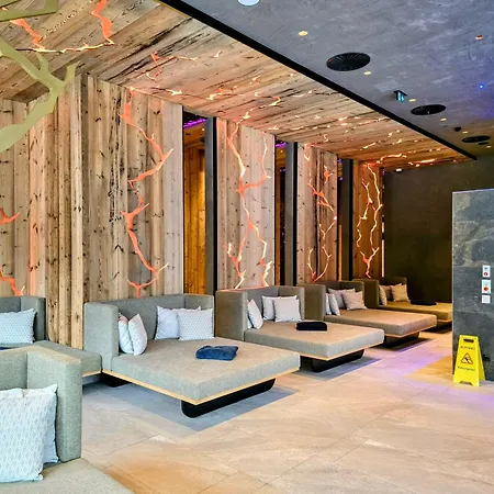 Hotell Laerchenhof Lermoos